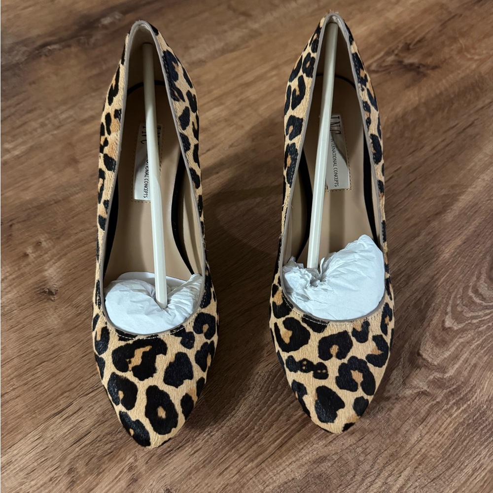 INC International Concepts Zitah 7 Calf Hair Leopard Print Dress Heels NWOT